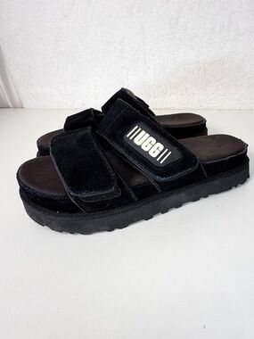 UGG Platform Slide Sandals Black Logo Double Strap Womens Size 9 summer sandal